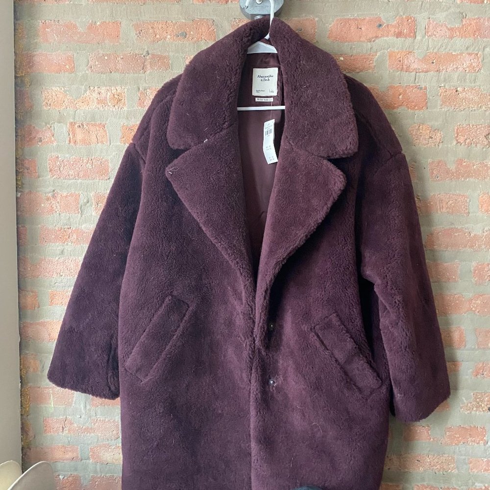 Abercrombie & Fitch Teddy Coat in Wine size Large
